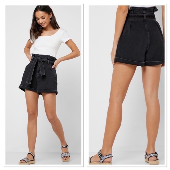 Topshop Pants - Topshop Belted Paperbag High Waisted Shorts Size 6